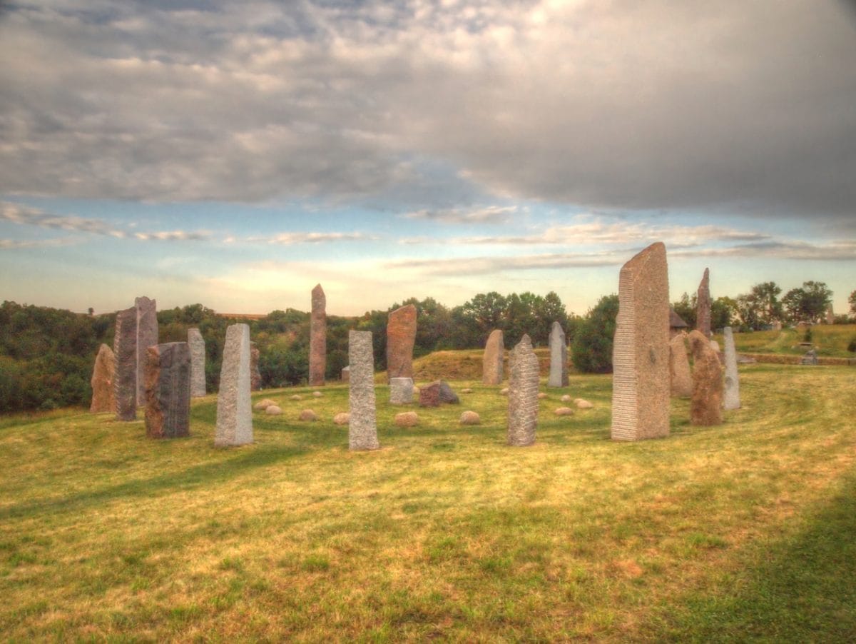 Kinstone Megalithic Garden Fountain City Business & Community Group